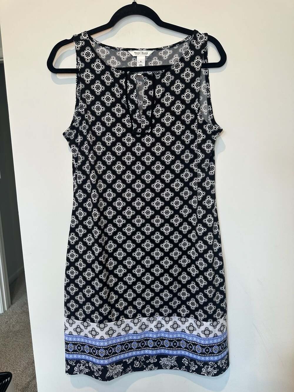 White House Black Market Dress Medium Black Blue Geo Sleeveless Jersey